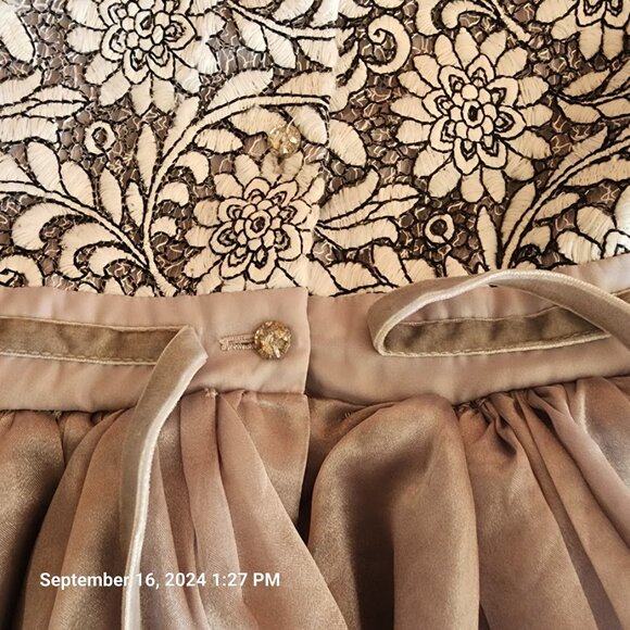 Angel &Rocket Embroidered Top Dress Full Lined Grey Skirt Size 3 Girls Buttons - Picture 11 of 12